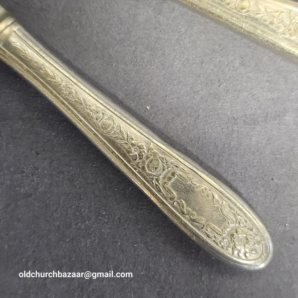 7 Vintage Silver Plated Table Dinner Knives 9”- 2 Different Patterns